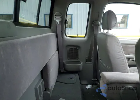 2001 Toyota Tacoma Xtracab Prerunner z USA, uszkodzony, nr VIN 5TESN92N51Z845127